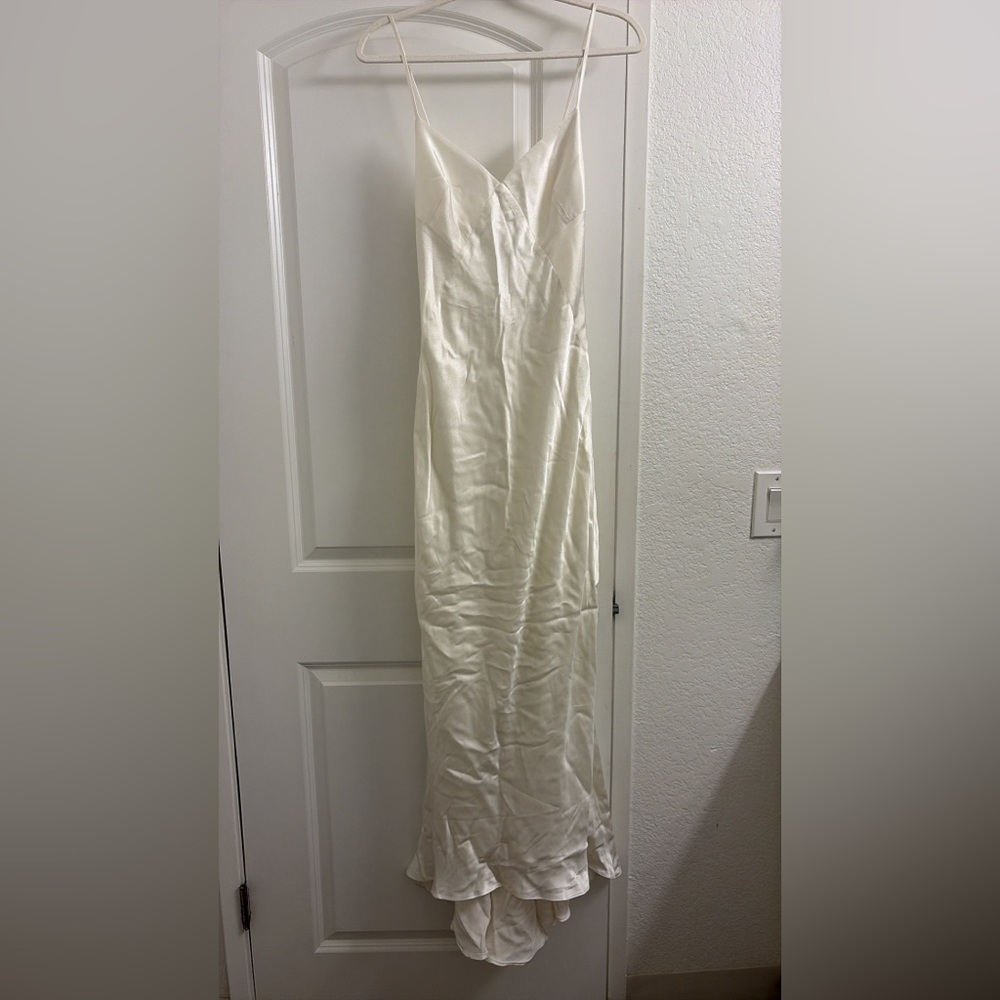 Shona Joy La Lin Low Back Gown - Ivory